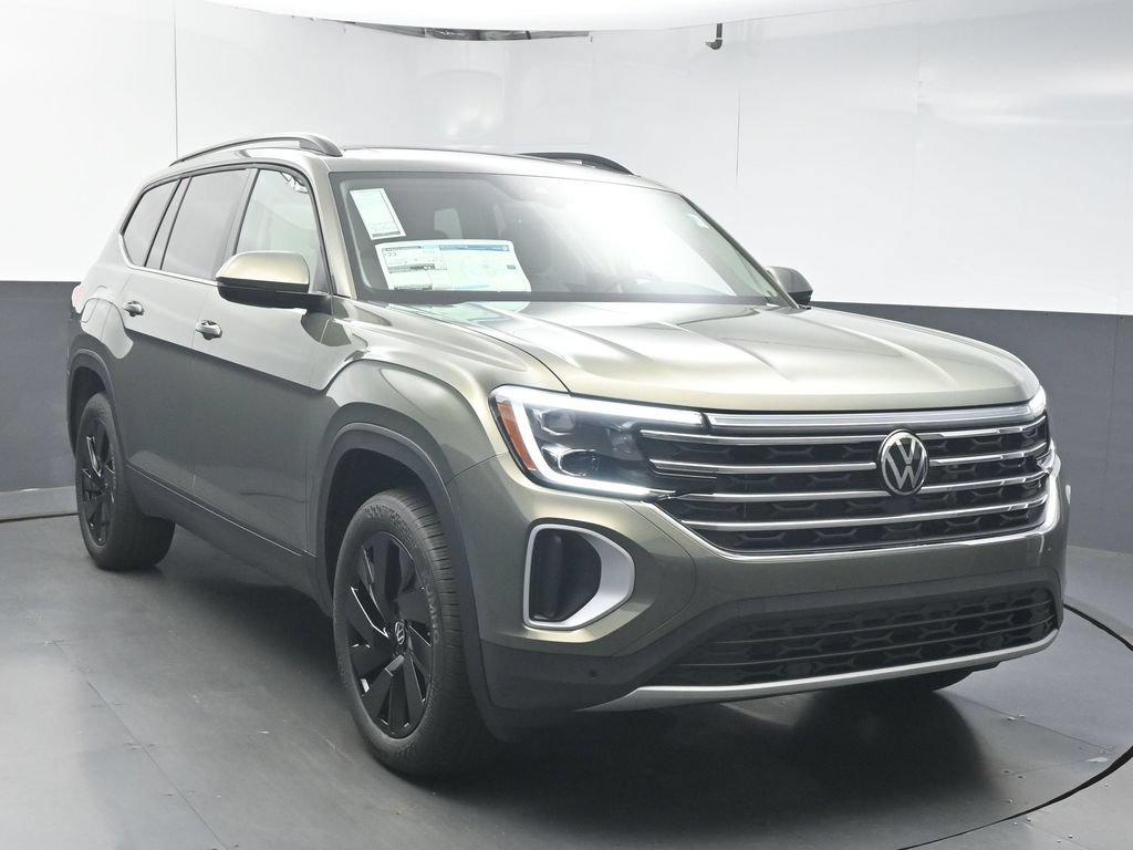New 2026 Volkswagen Atlas SE FWD image 2