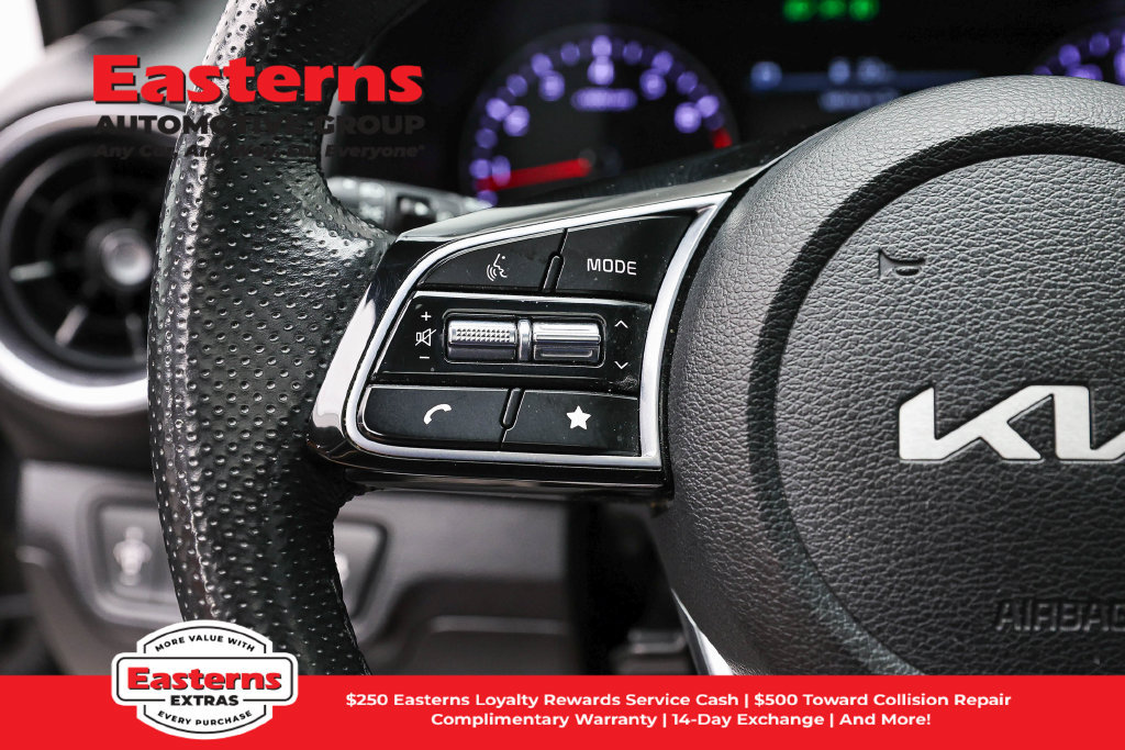 Used 2023 Kia Forte GT-Line w/ GT-Line Premium Package FWD image 16