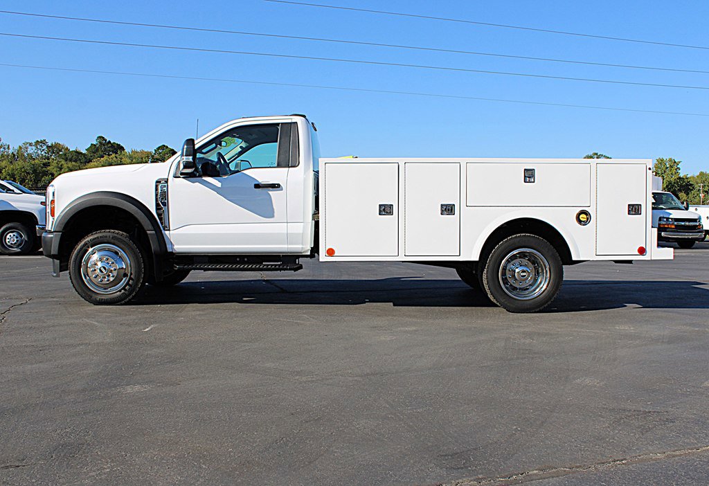 Used 2024 Ford F550 4x4 Regular Cab Super Duty image 6