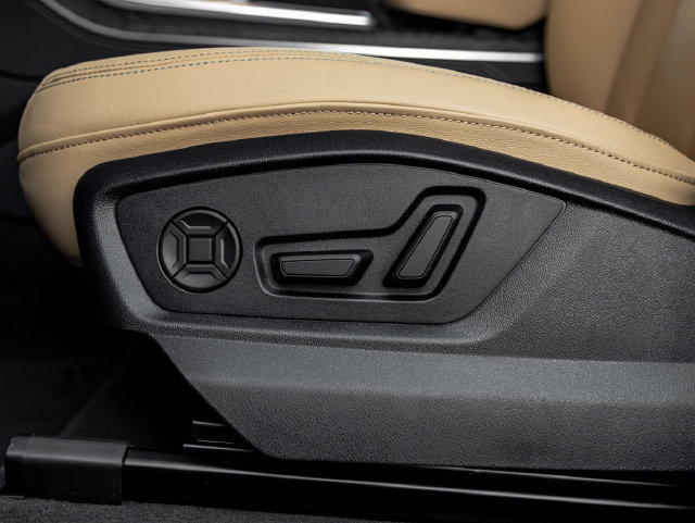 New 2026 Audi Q8 Premium Plus AWD/4WD image 17