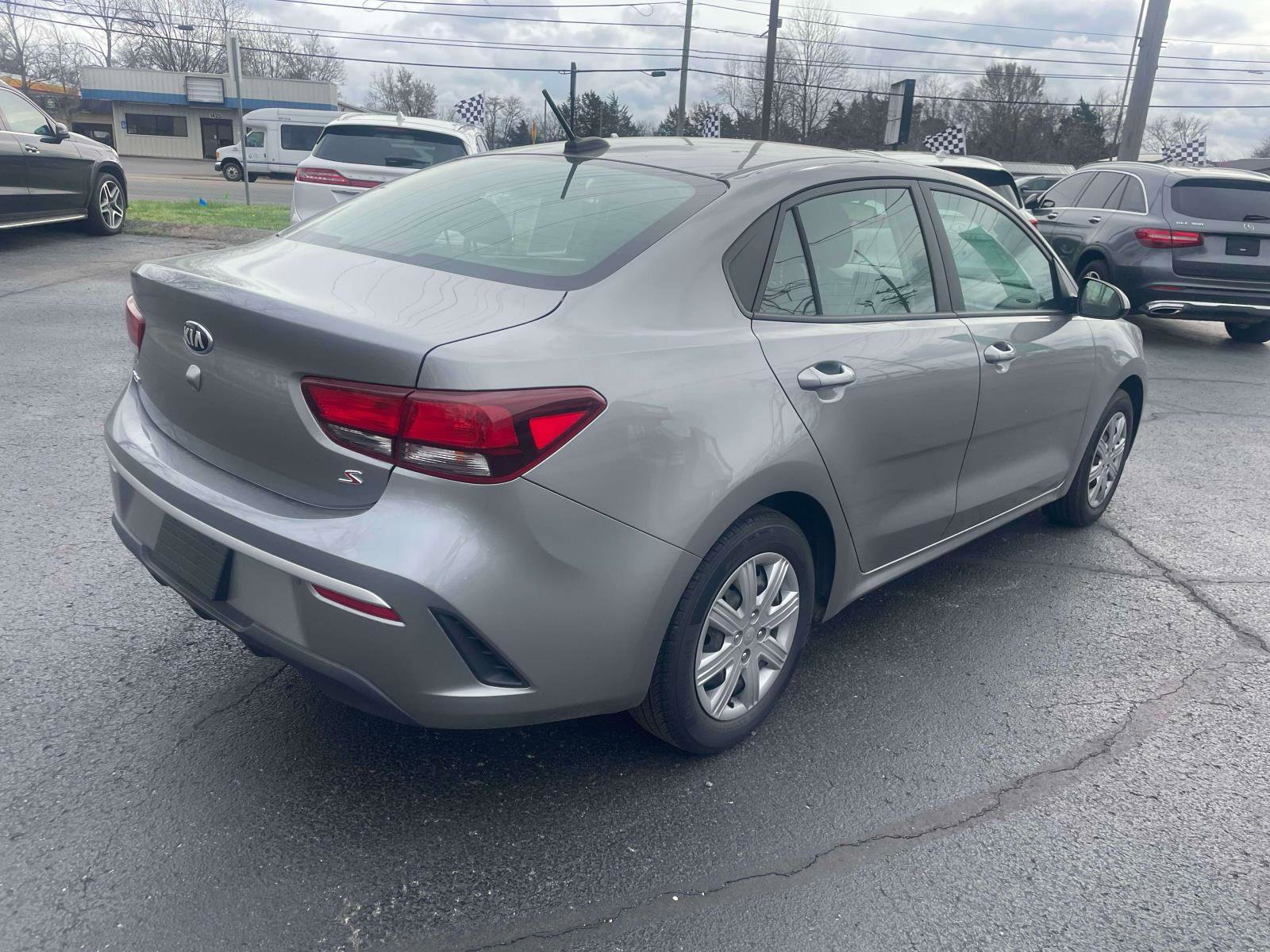 Used 2021 Kia Rio S image 4