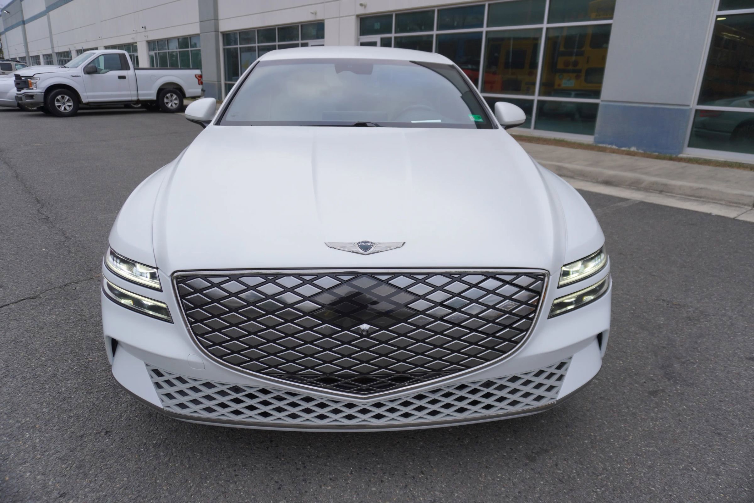 Used 2023 Genesis G80 image 2