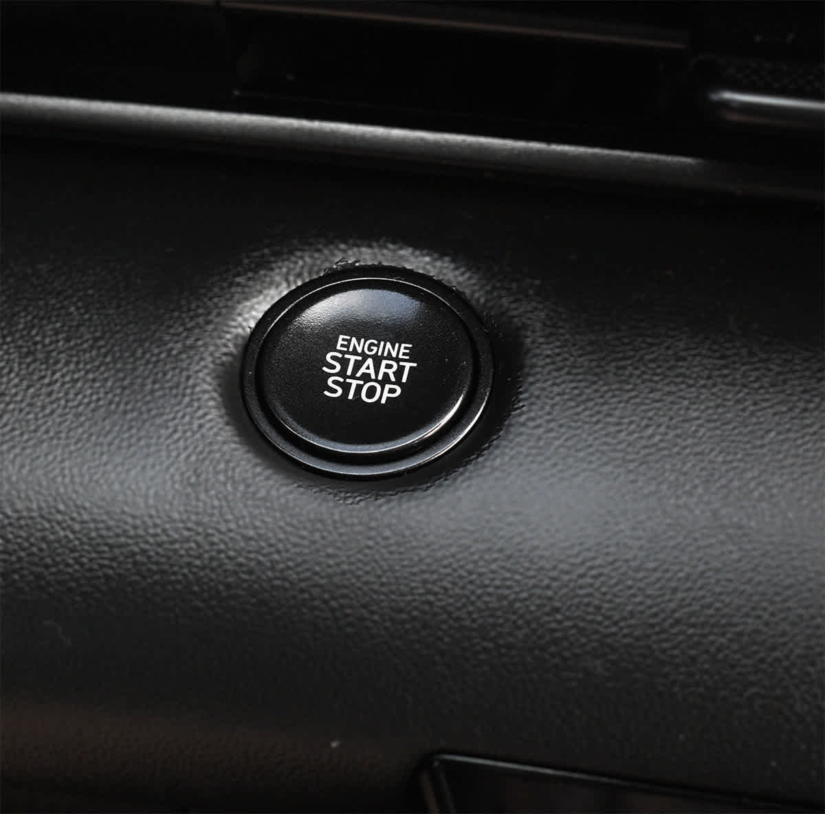Used 2025 Hyundai Elantra Sport FWD image 15