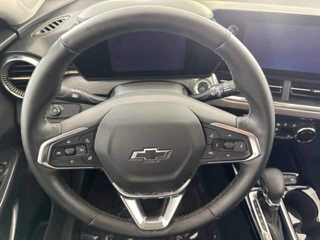 Used 2025 Chevrolet Trax ACTIV w/ Driver Confidence Package FWD image 25