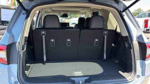 New 2026 Honda Pilot Touring image 13