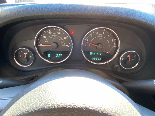 Used 2013 Jeep Wrangler Unlimited Sahara image 16