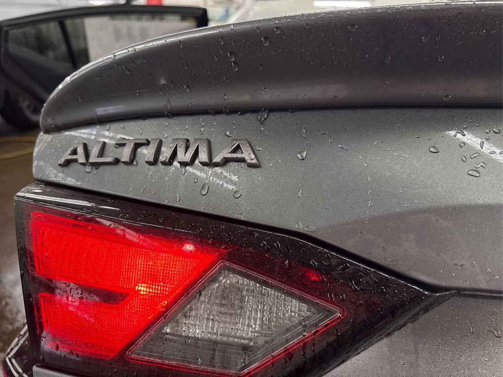Used 2023 Nissan Altima 2.5 SR image 14