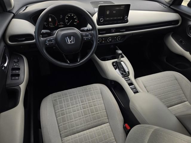 Used 2023 Honda HR-V LX image 17