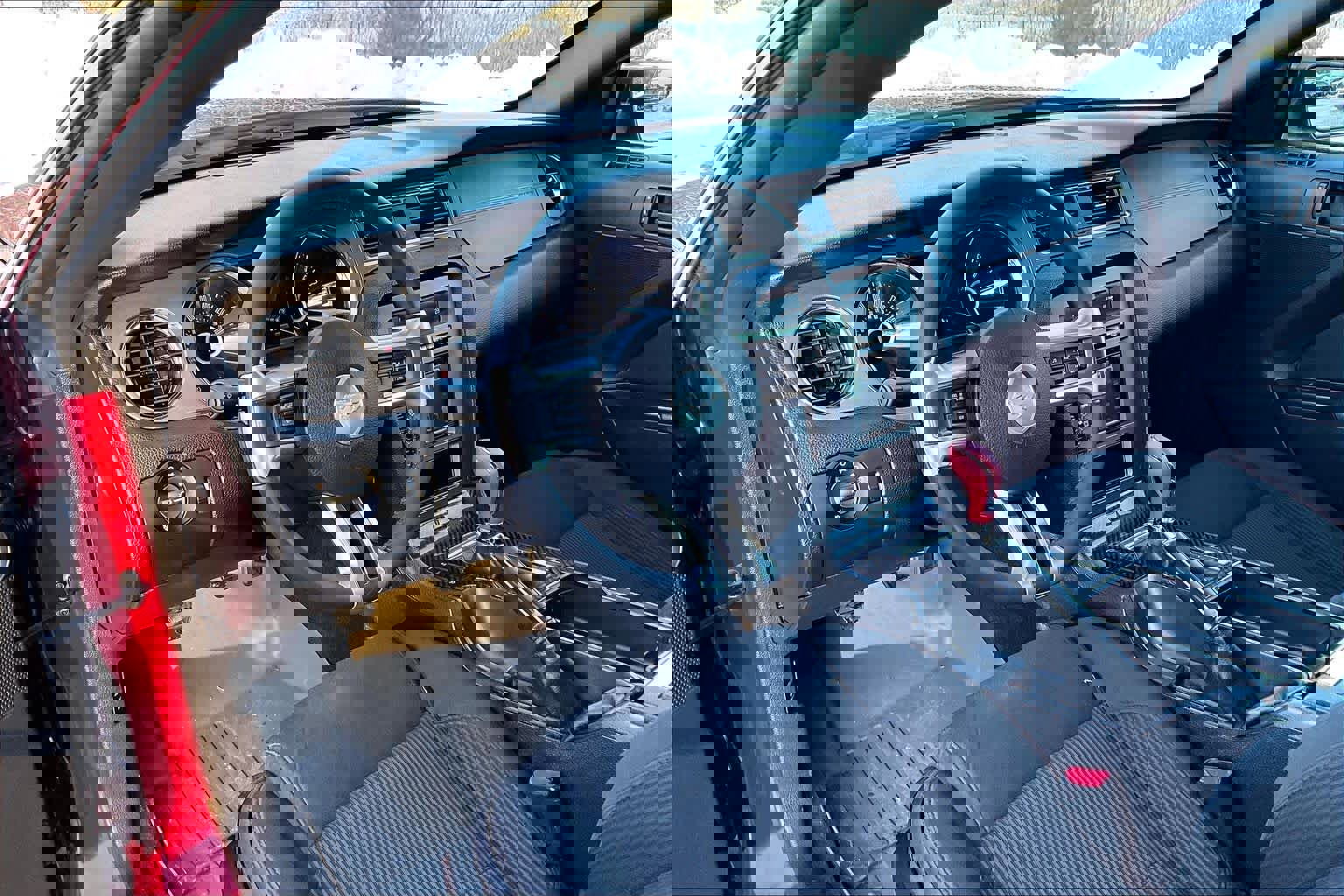 Used 2014 Ford Mustang GT image 16