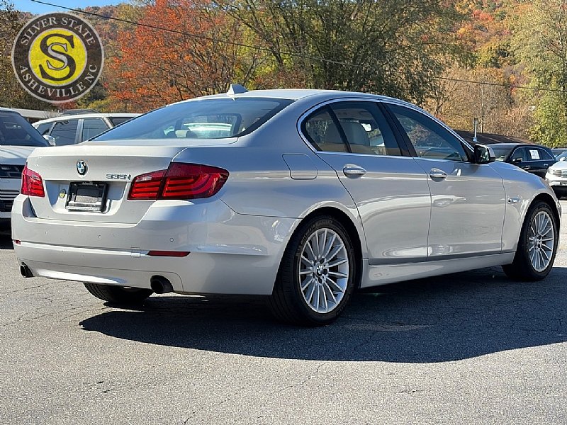Used 2011 BMW 535i Sedan RWD image 6