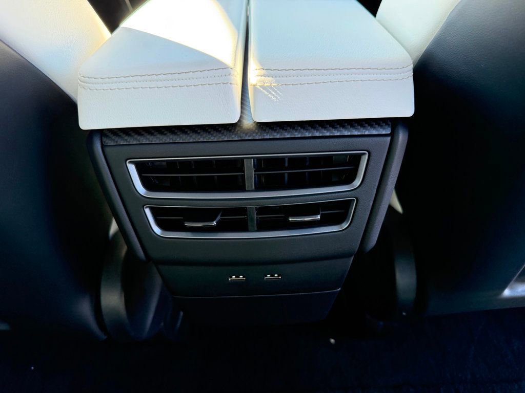 Used 2021 Tesla Model X Performance image 29