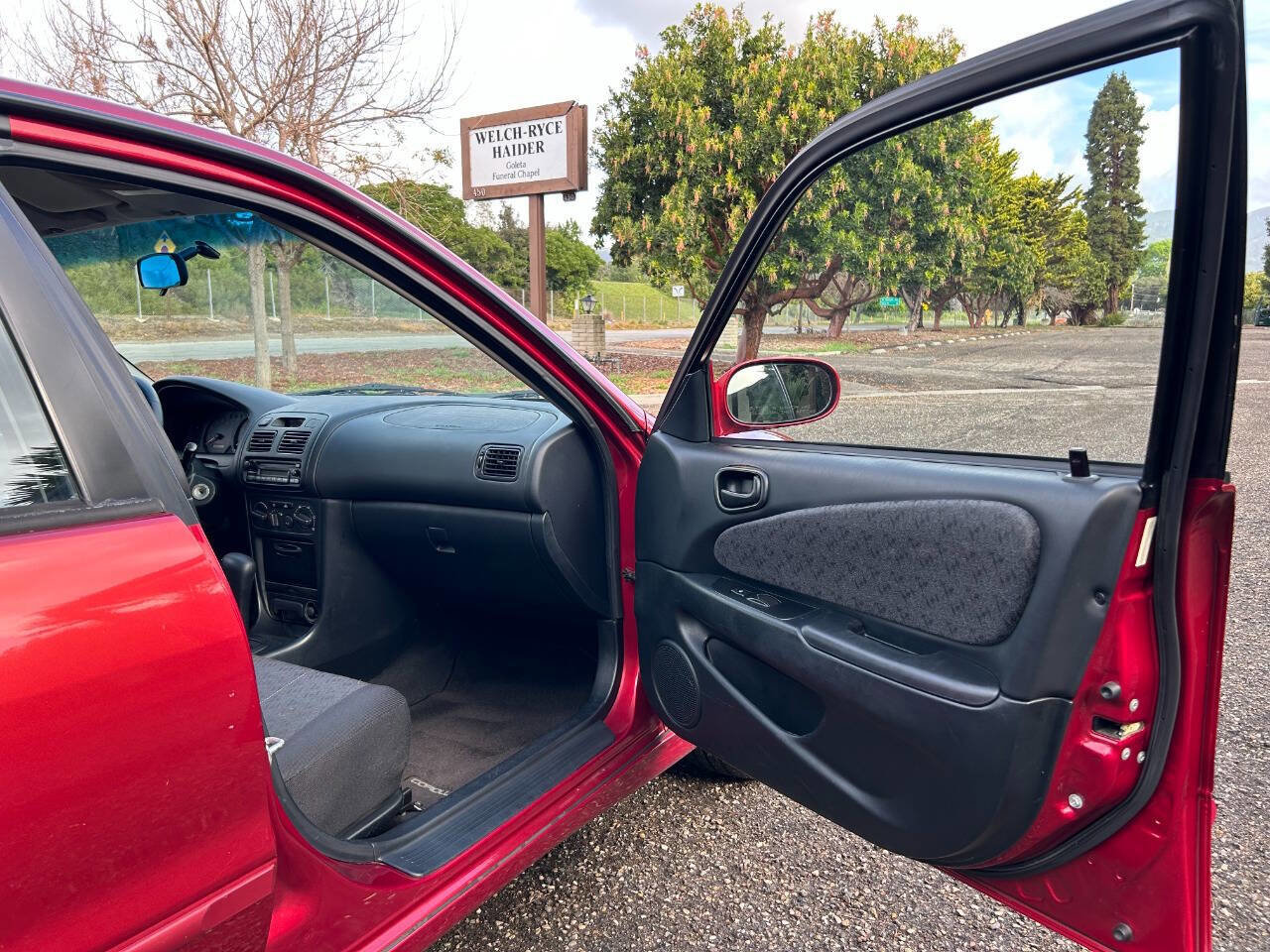 Used 2002 Toyota Corolla S image 29