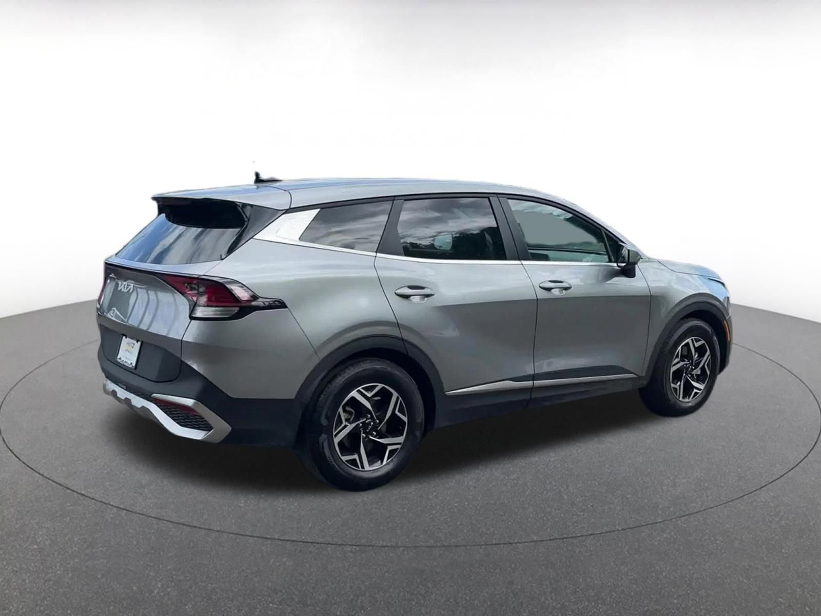 Used 2025 Kia Sportage LX image 15