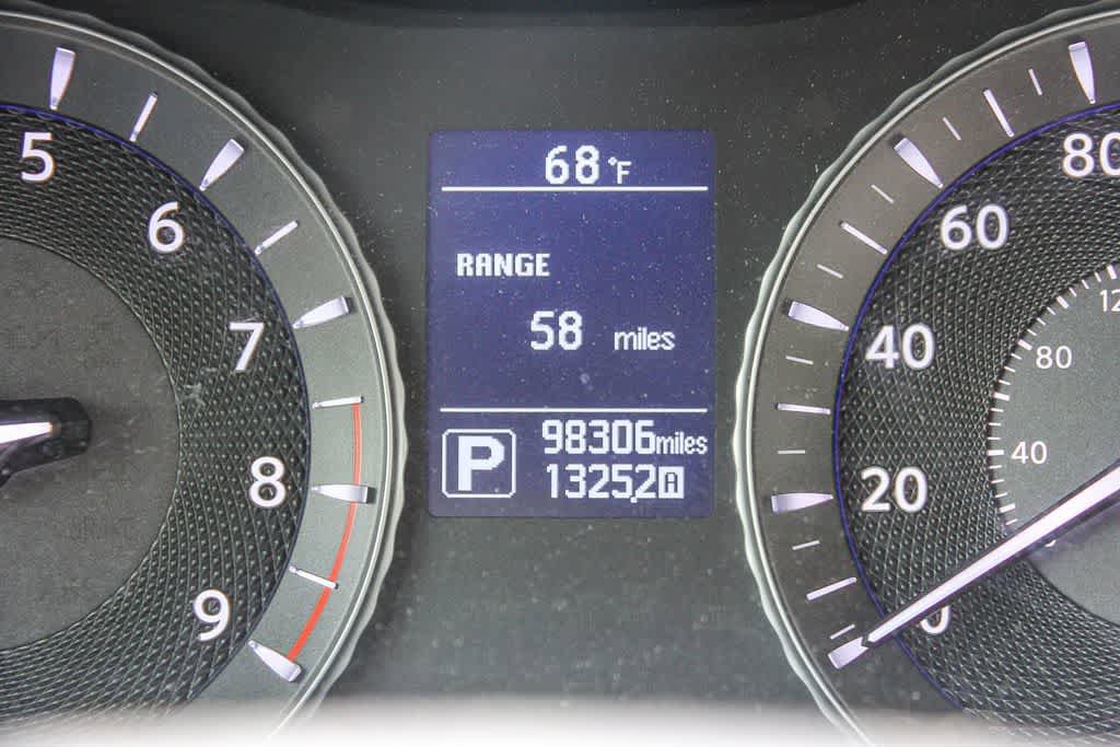 Used 2015 INFINITI Q70 L 3.7 w/ Deluxe Touring Package RWD image 24