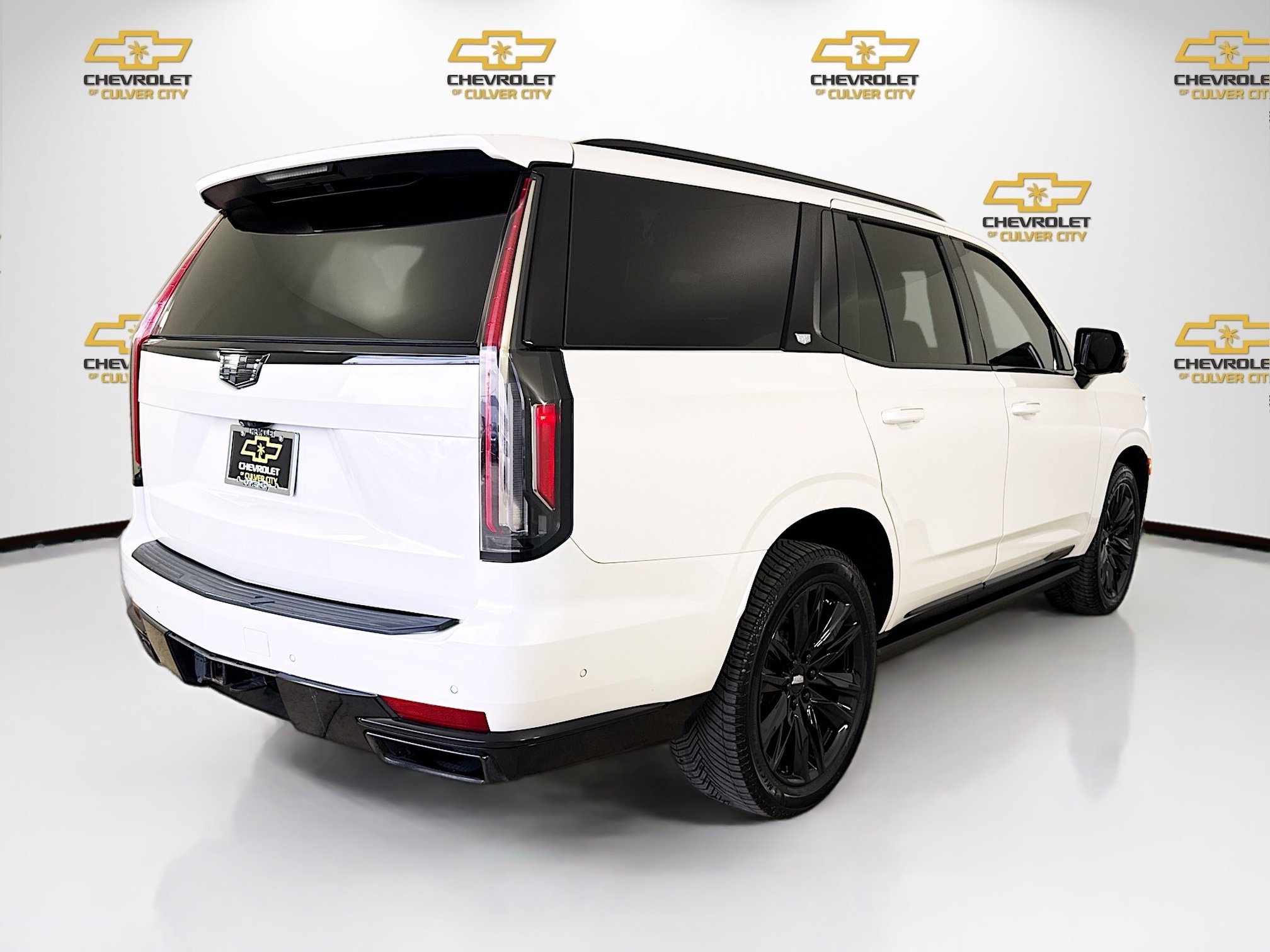 Used 2022 Cadillac Escalade Sport w/ Touring Package AWD/4WD image 8