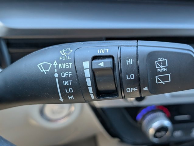 Used 2024 Kia Telluride S image 27