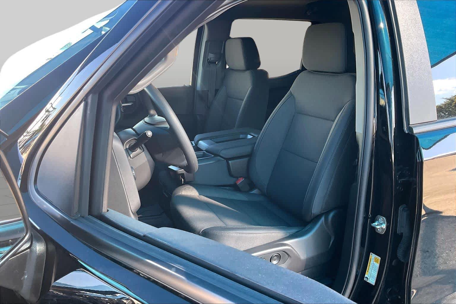 New 2026 Chevrolet Silverado 1500 Custom RWD image 9
