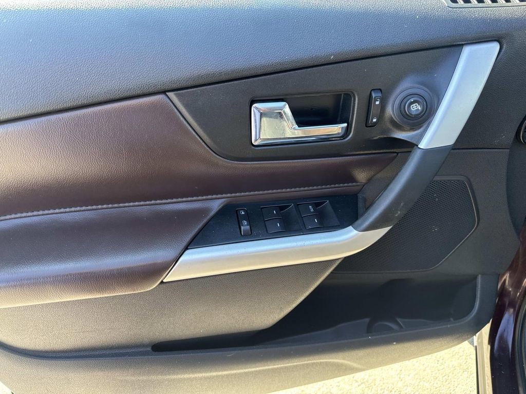 Used 2011 Ford Edge Limited w/ 302A Rapid Spec Order Code image 17