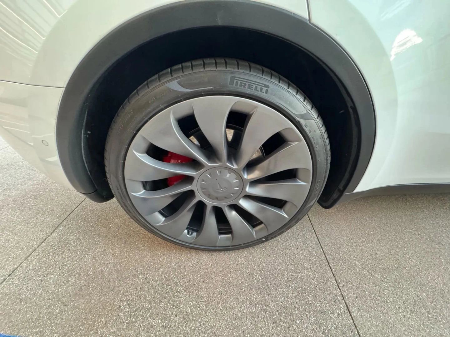 Used 2022 Tesla Model Y Performance image 45