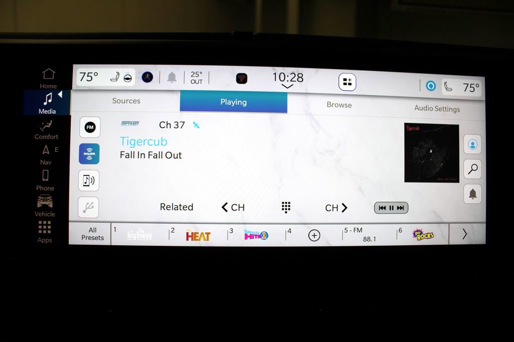 New 2026 Jeep Gladiator Sport image 15