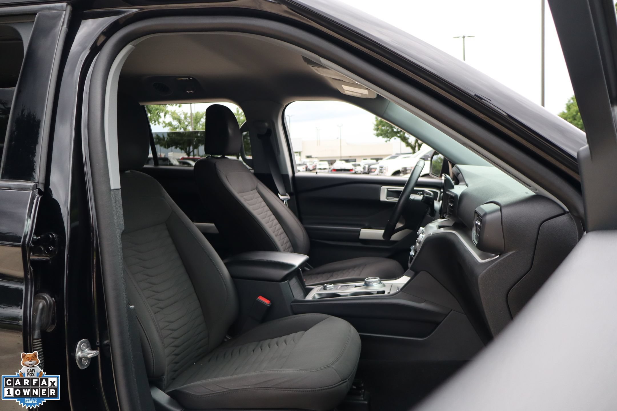 Used 2021 Ford Explorer XLT AWD/4WD image 29