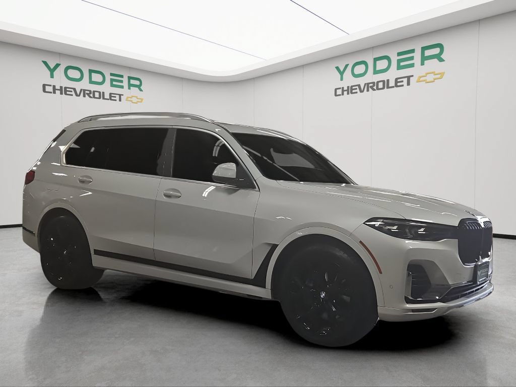 Used 2021 BMW X7 xDrive40i w/ Premium Package AWD/4WD image 2