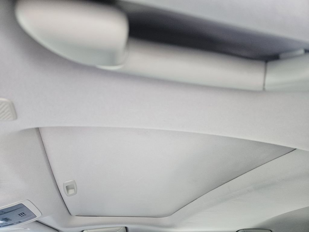 Used 2020 Lexus RX 450hL AWD w/ Premium Package image 18