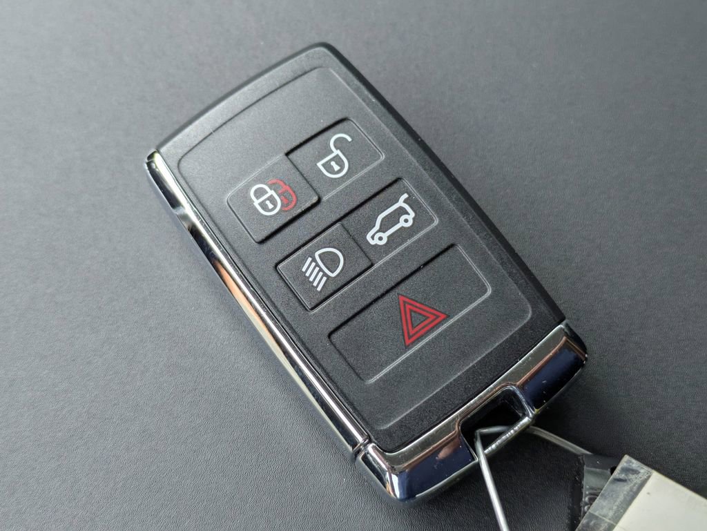 Used 2023 Land Rover Discovery Sport S AWD/4WD image 31