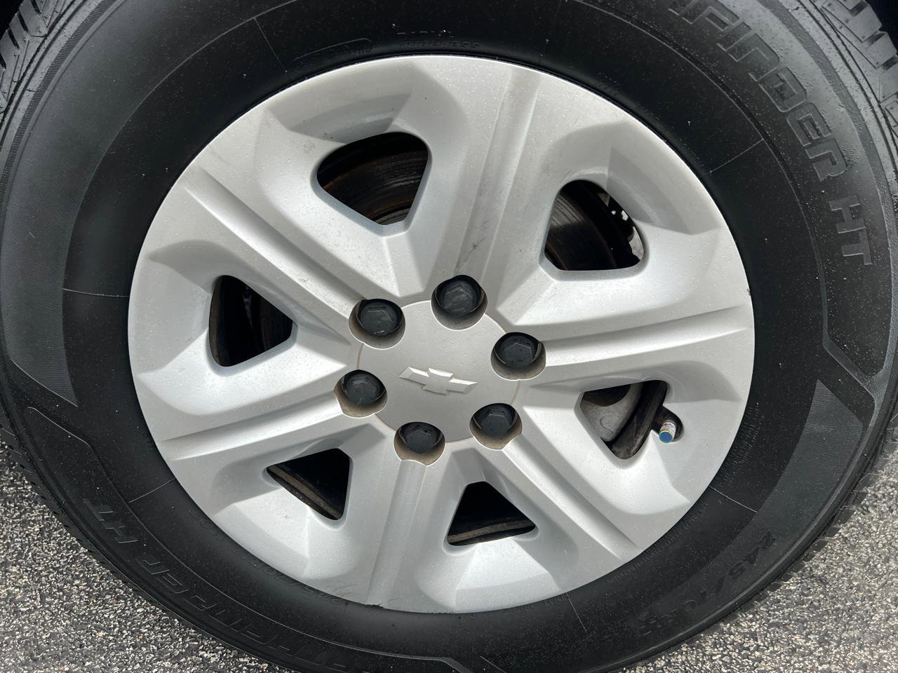 Used 2013 Chevrolet Traverse LS image 13