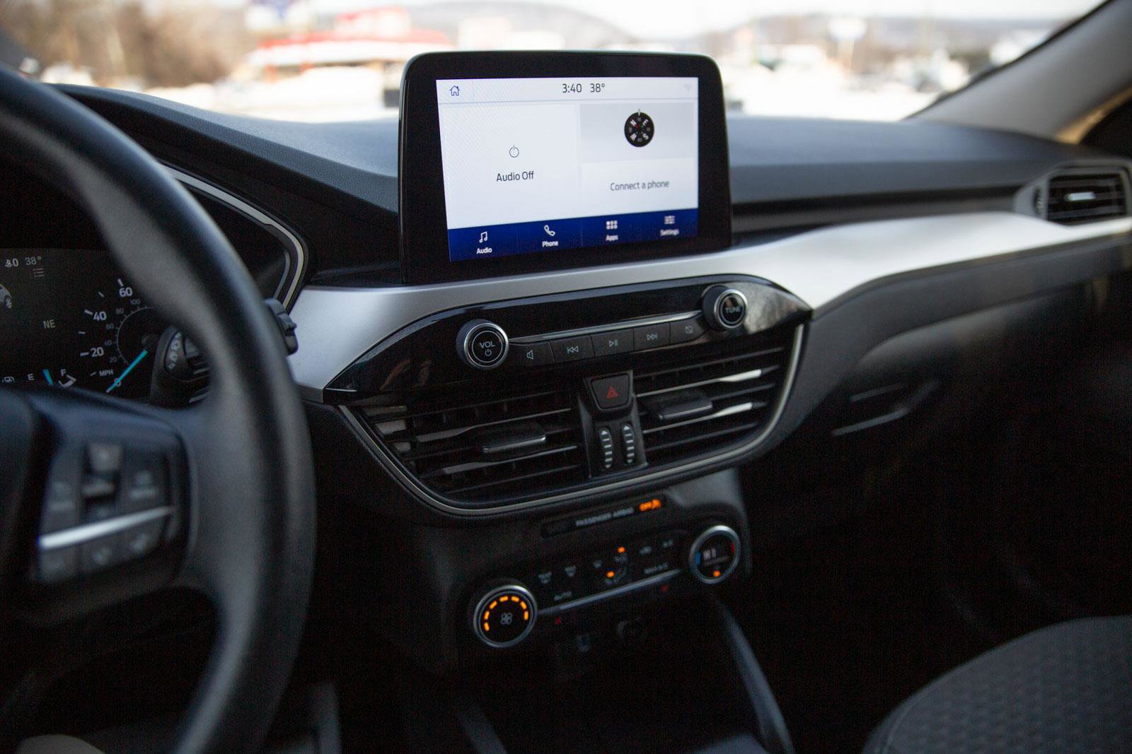 Used 2020 Ford Escape SE image 13