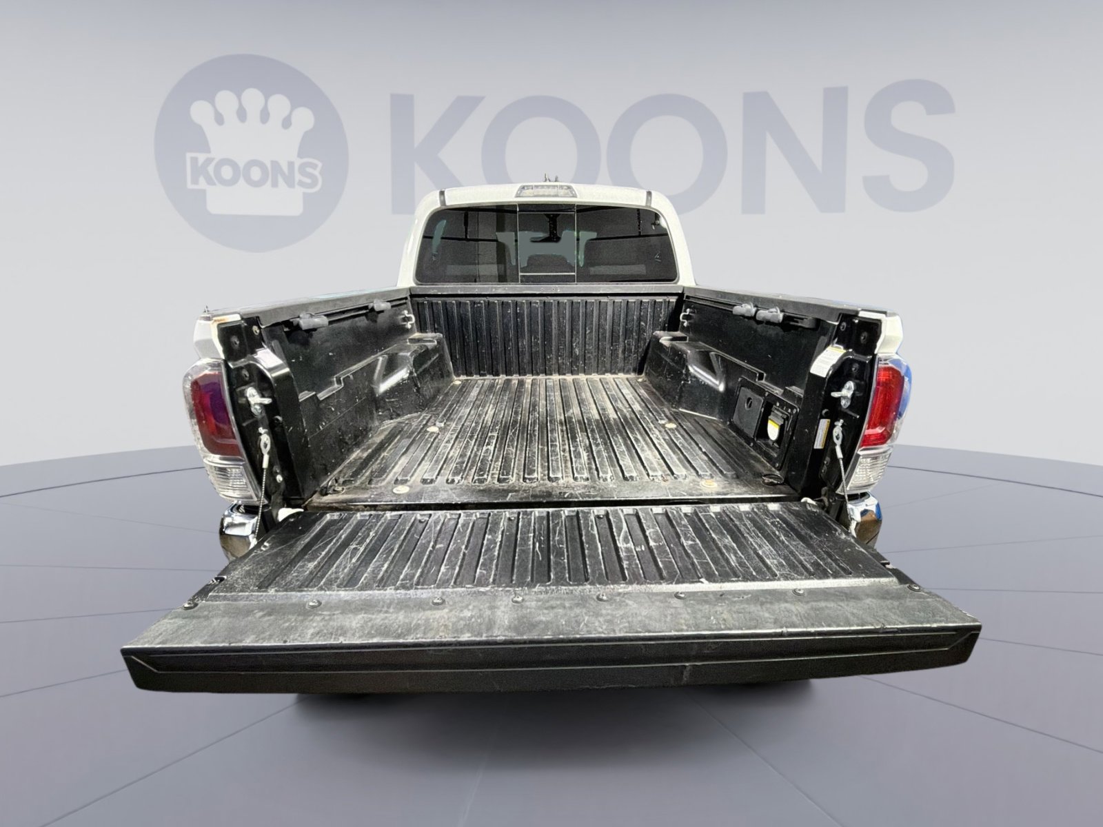 Used 2022 Toyota Tacoma TRD Off-Road AWD/4WD image 39