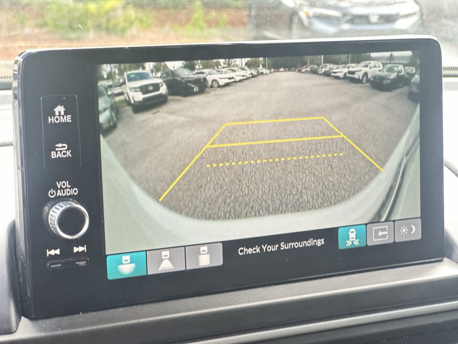 Certified 2025 Honda Pilot Touring image 19