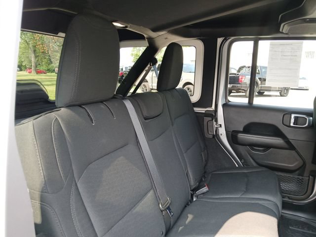 Used 2018 Jeep Wrangler Unlimited Sahara AWD/4WD image 42