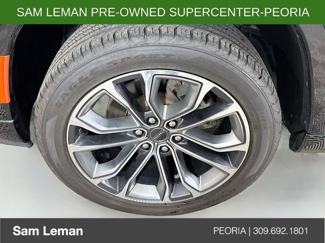 Used 2023 Jeep Grand Wagoneer Series III AWD/4WD image 33