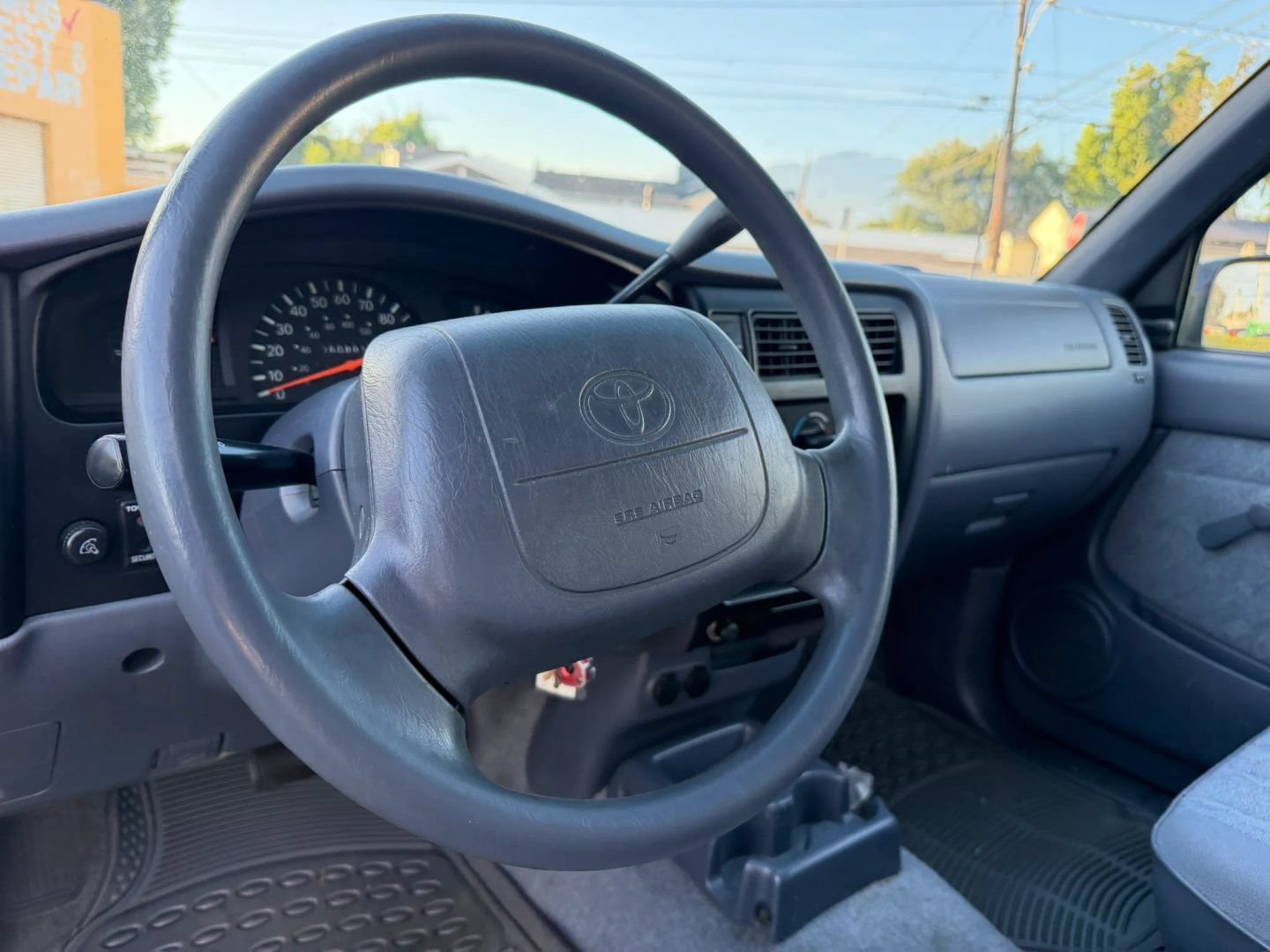 Used 2000 Toyota Tacoma 2WD Xtracab image 11