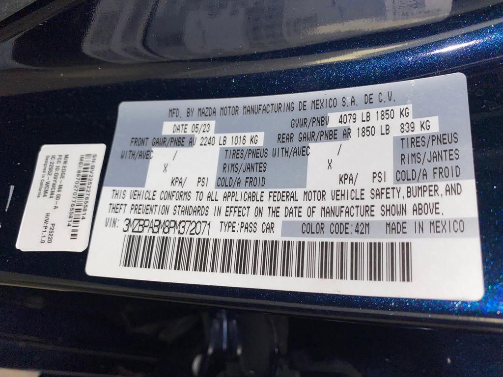 Used 2023 MAZDA MAZDA3 s image 32