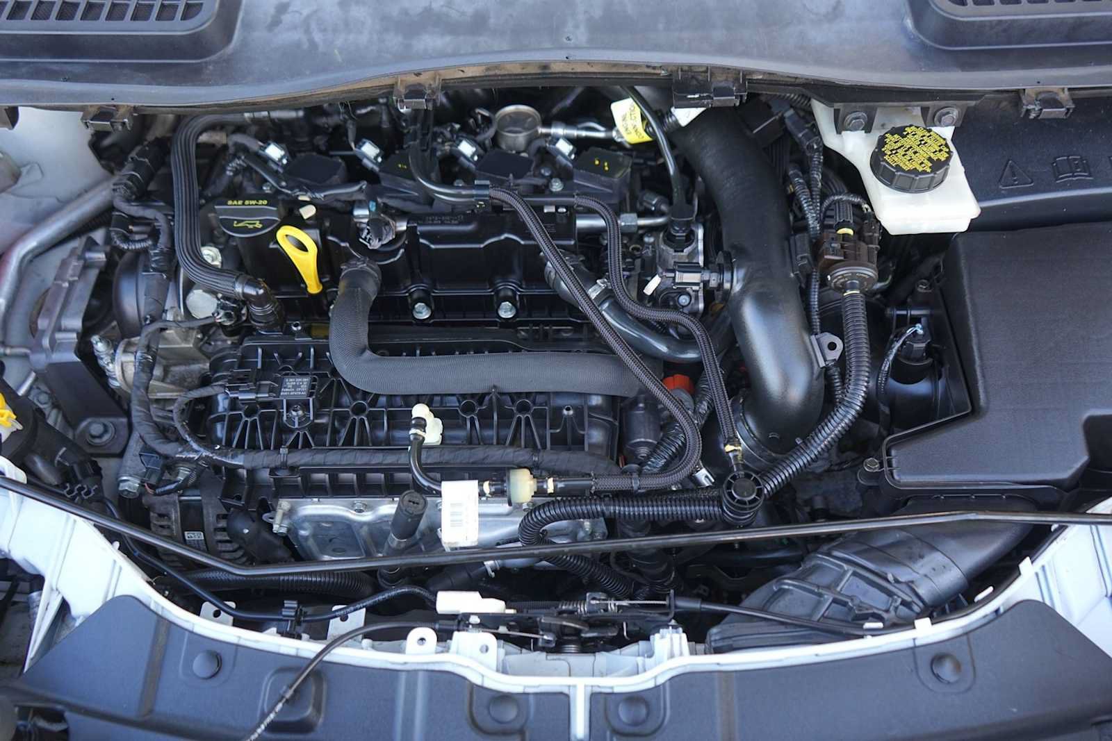 Used 2017 Ford Escape SE FWD image 9