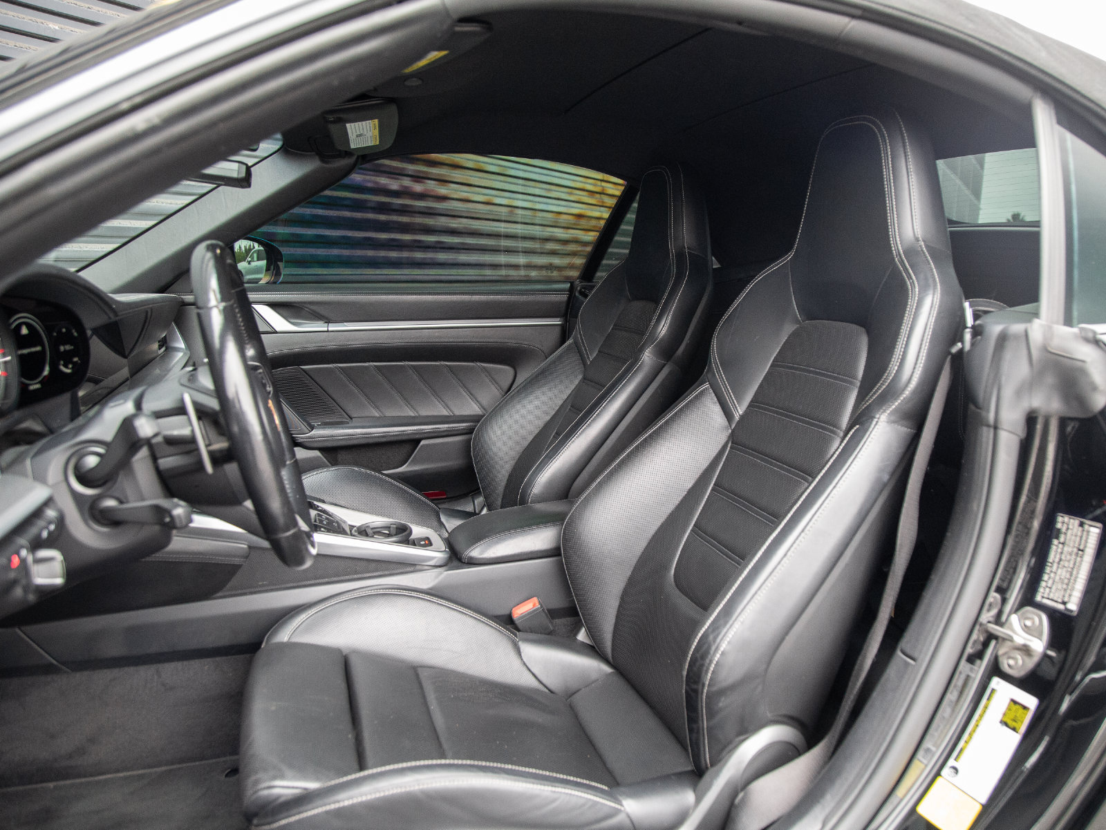 Certified 2022 Porsche 911 Turbo S AWD/4WD image 5