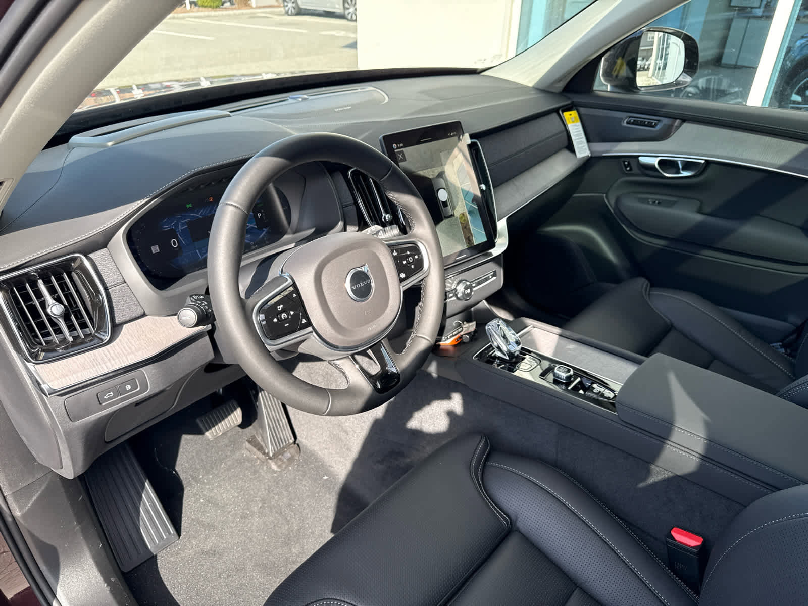 New 2026 Volvo XC90 T8 Ultra w/ Protection Package Premier image 40