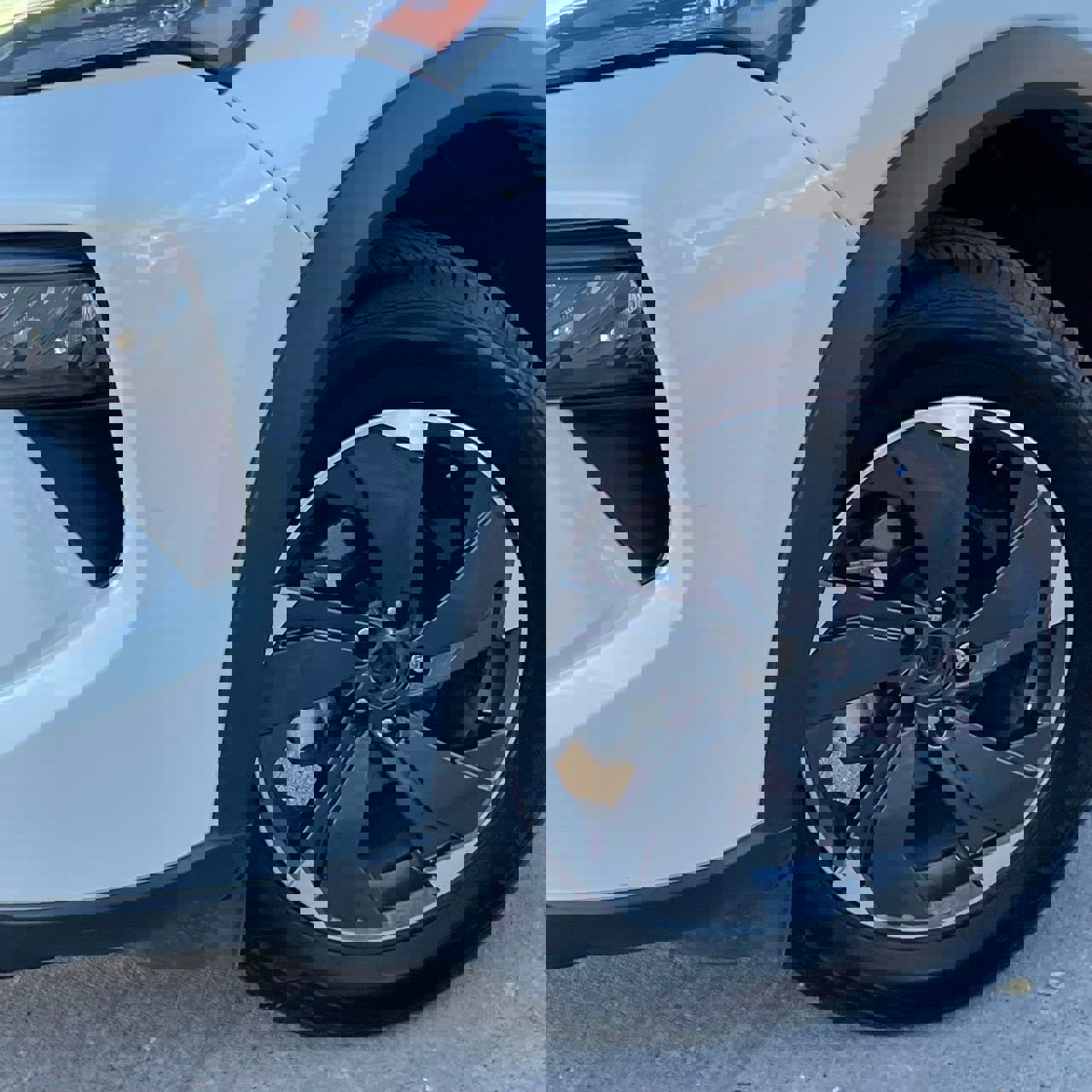 Used 2025 Nissan Rogue SV image 8