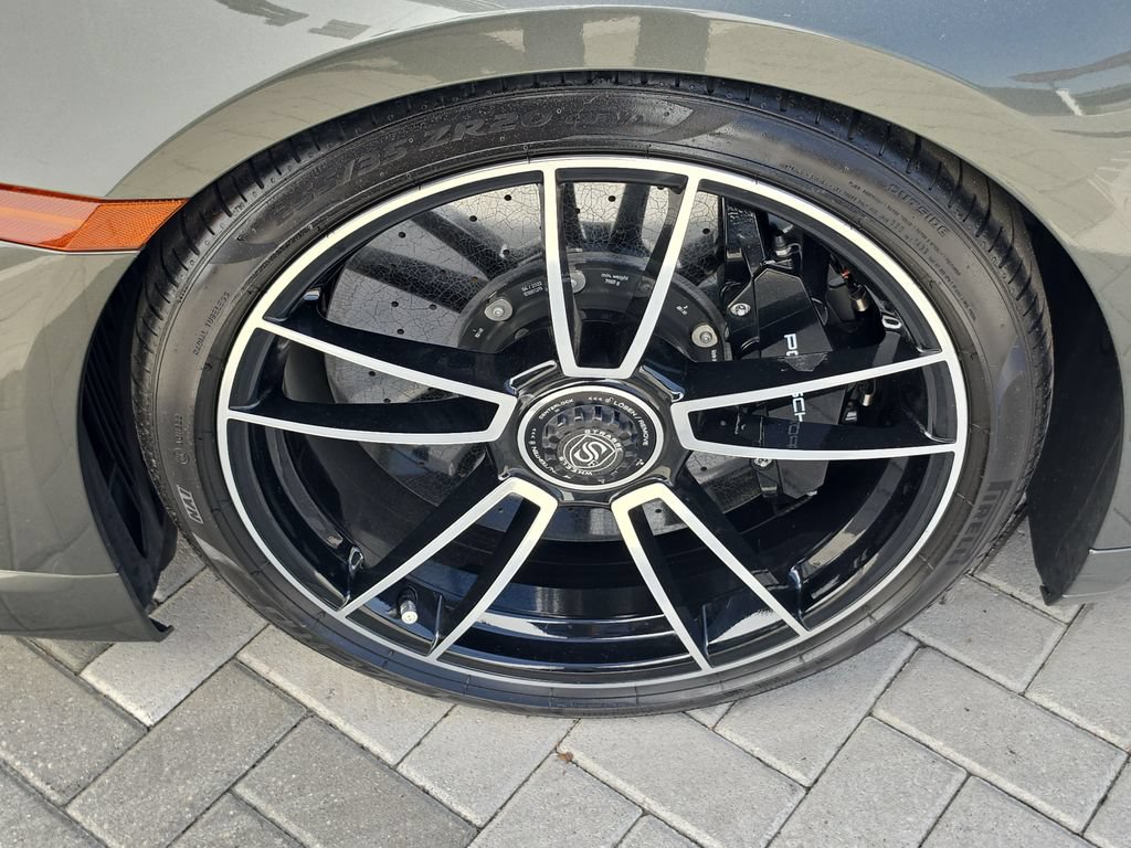 Used 2022 Porsche 911 Turbo AWD/4WD image 5