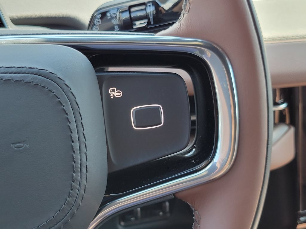New 2026 Lincoln Navigator Reserve AWD/4WD image 17