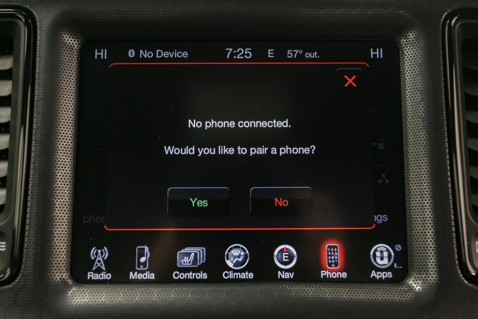 Used 2015 Dodge Challenger R/T Plus image 29