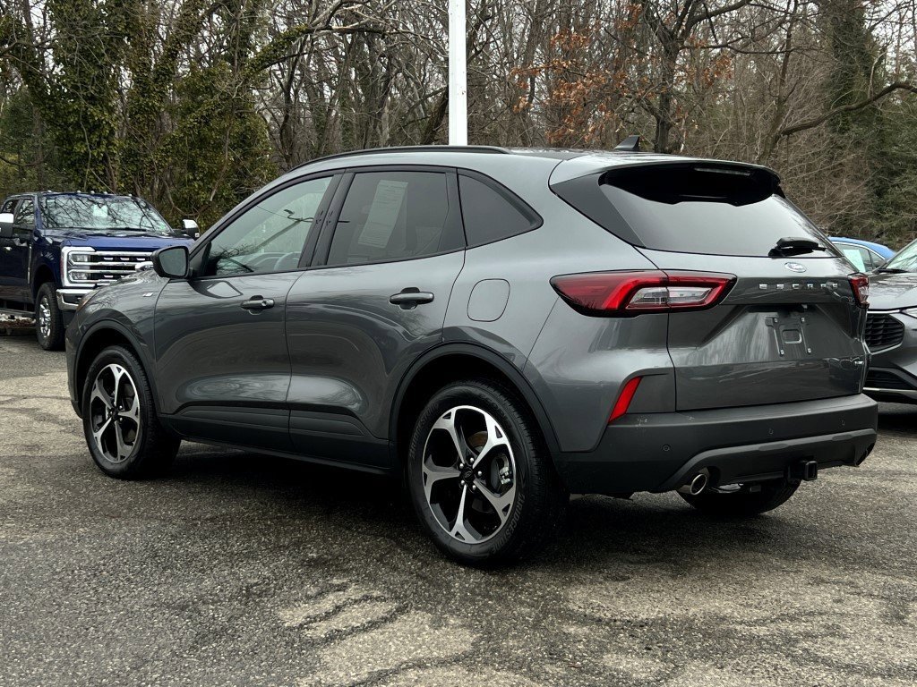 Used 2025 Ford Escape ST-Line Select w/ Tech Pack #2 image 4
