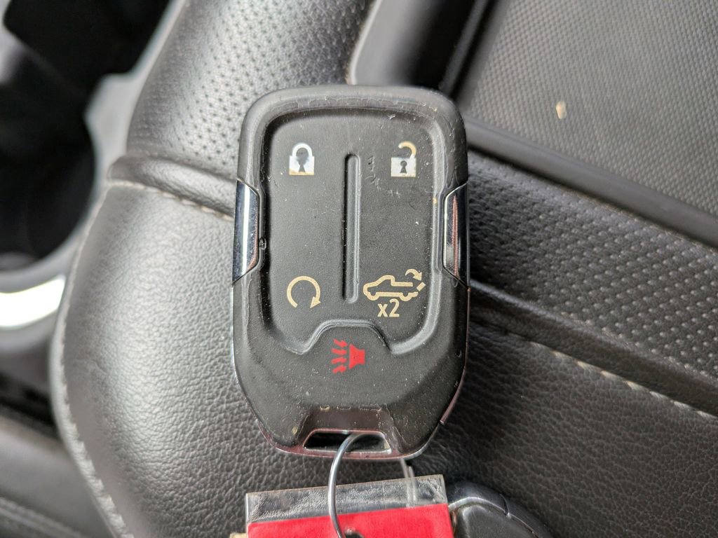 Used 2020 Chevrolet Silverado 1500 High Country w/ Technology Package image 30