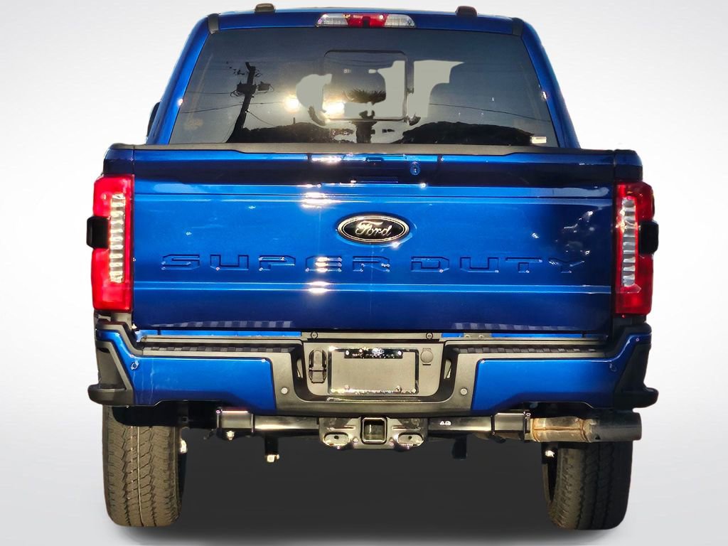 New 2026 Ford F250 Lariat w/ Black Appearance Package image 24