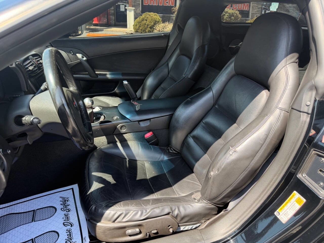 Used 2006 Chevrolet Corvette Coupe w/ Performance Package image 10