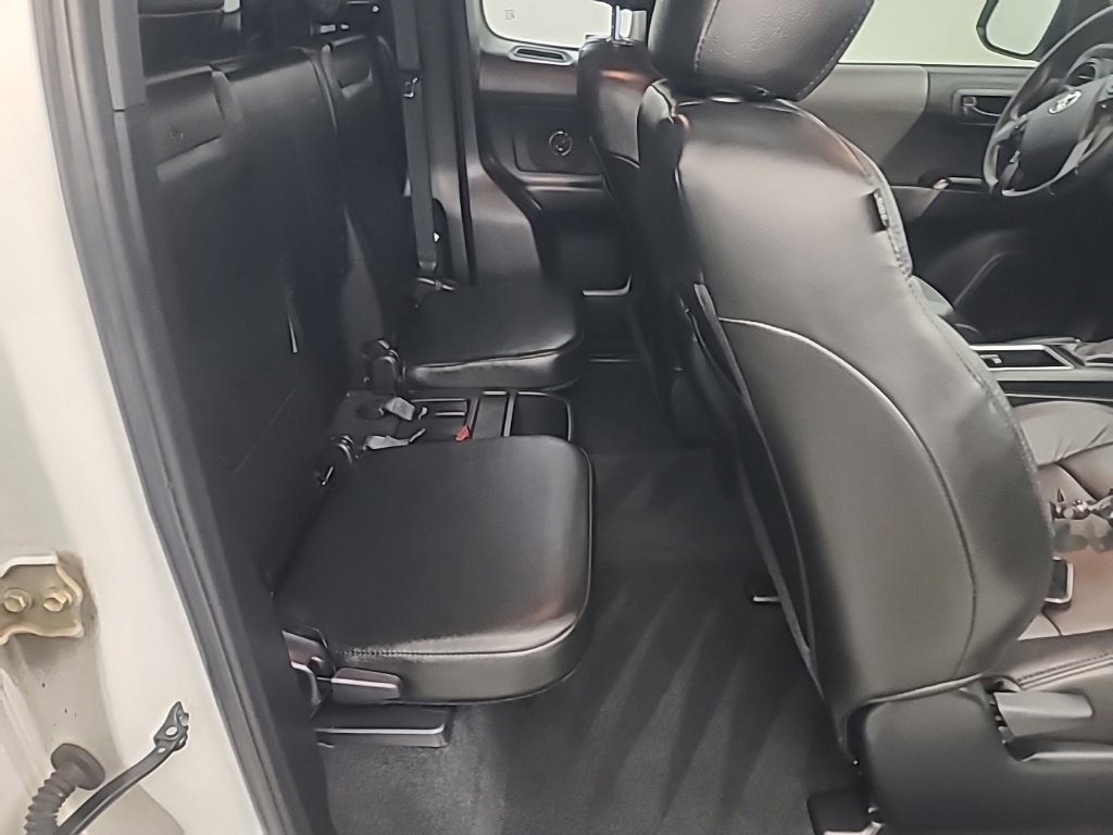 Used 2023 Toyota Tacoma SR w/ SR Convenience Package RWD image 16