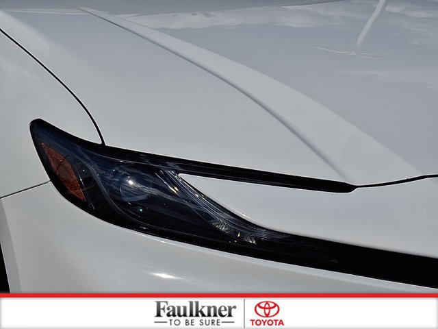 Certified 2025 Toyota Camry SE FWD image 9