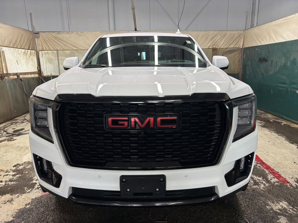 Used 2021 GMC Yukon Denali image 2